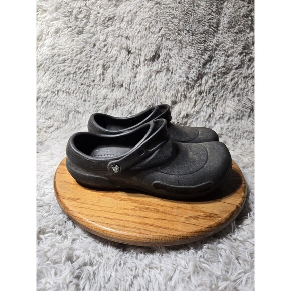 Crocs Shoes Clogs Mens Size 10 Womens Size 12 Slip On Closed Toe Black Anti Slip - Picture 3 of 7